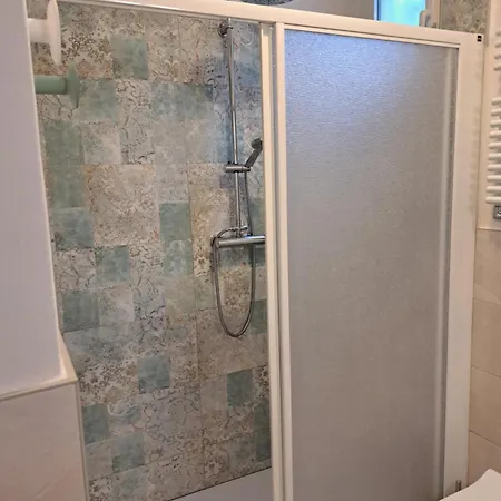 Sophie Monterosso al Mare