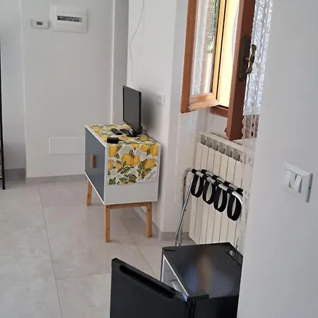 Sophie מונטרוסו אל מארה